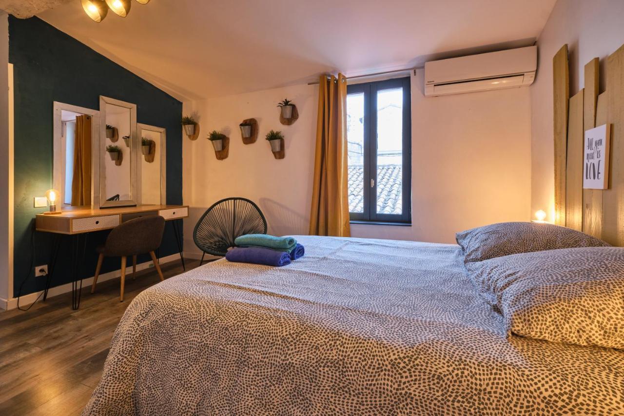Melina - Jacuzzi - Maison Avec Cour Climatisee Proche Cite Medieval Carcassonne Exterior photo